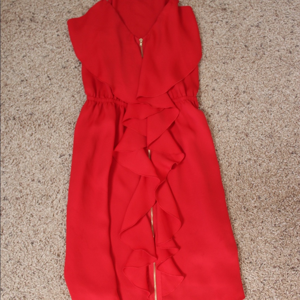Ruffle it up cocktail dress. Size S💃🏼